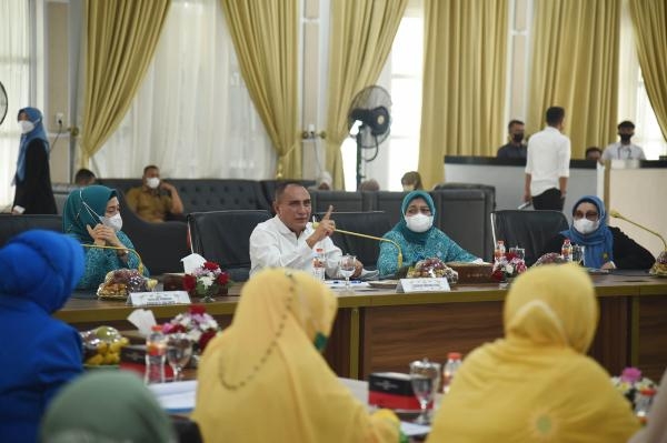  Buka Rapat Kerja BKOW Sumut Edy Rahmayadi Minta Program Kerja Menyentuh Lingkungan Sosial Masyarakat